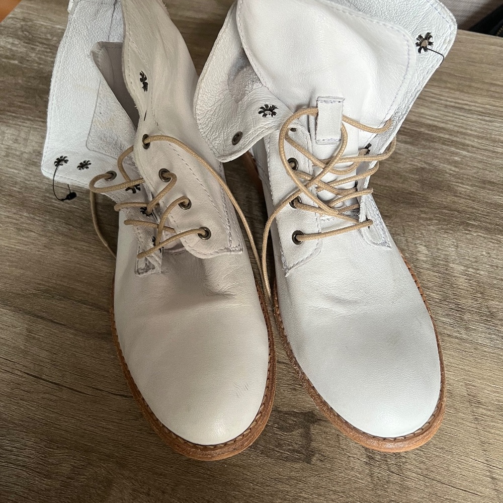 Mustang Boots